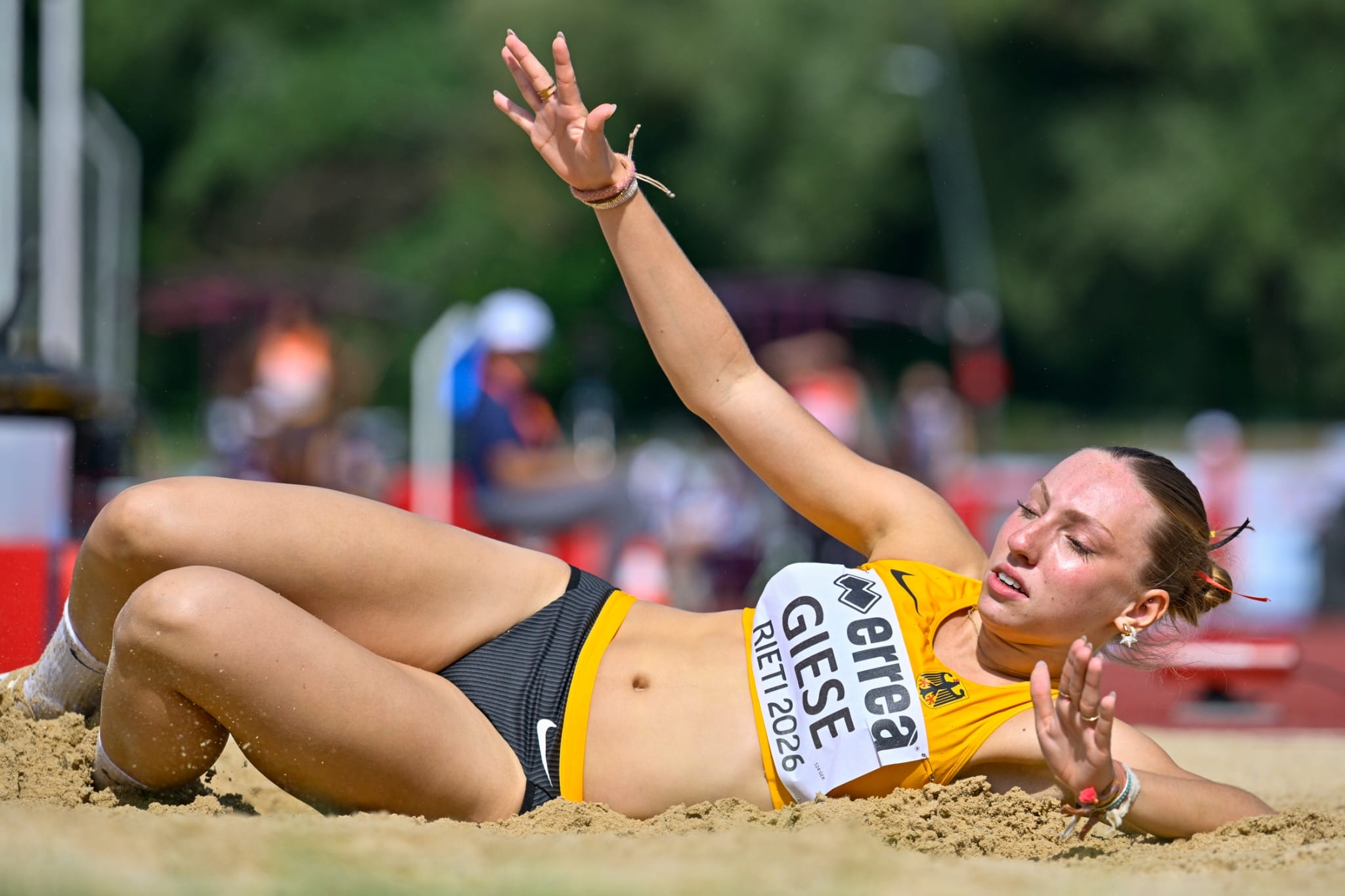 Giese bei der Weitsprung-Landung in Rieti